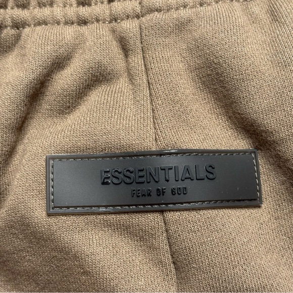 Essentials Sweat Shorts - Picture 4 of 5